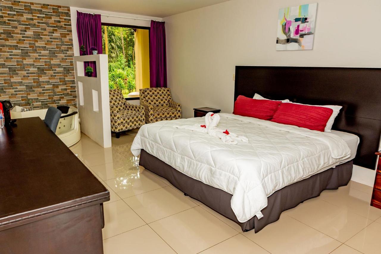 Hotel Los Rios Guácimo 外观 照片
